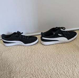 Like new Puma Vikky women's 11/men's 9.5